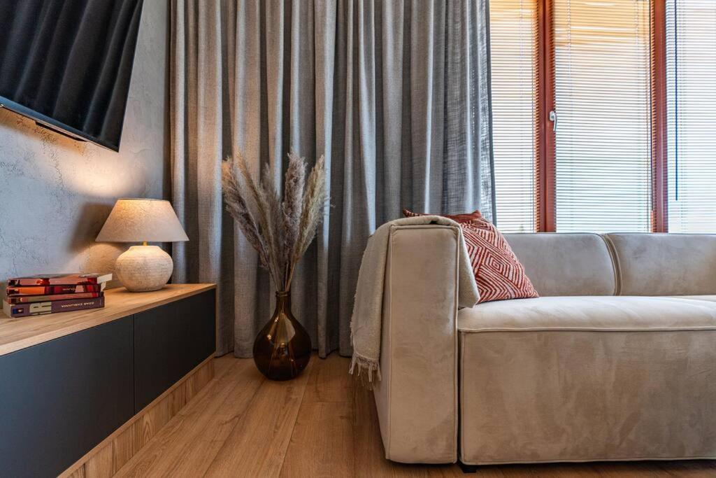 Apartament Na Grabiszynskiej Apartment *